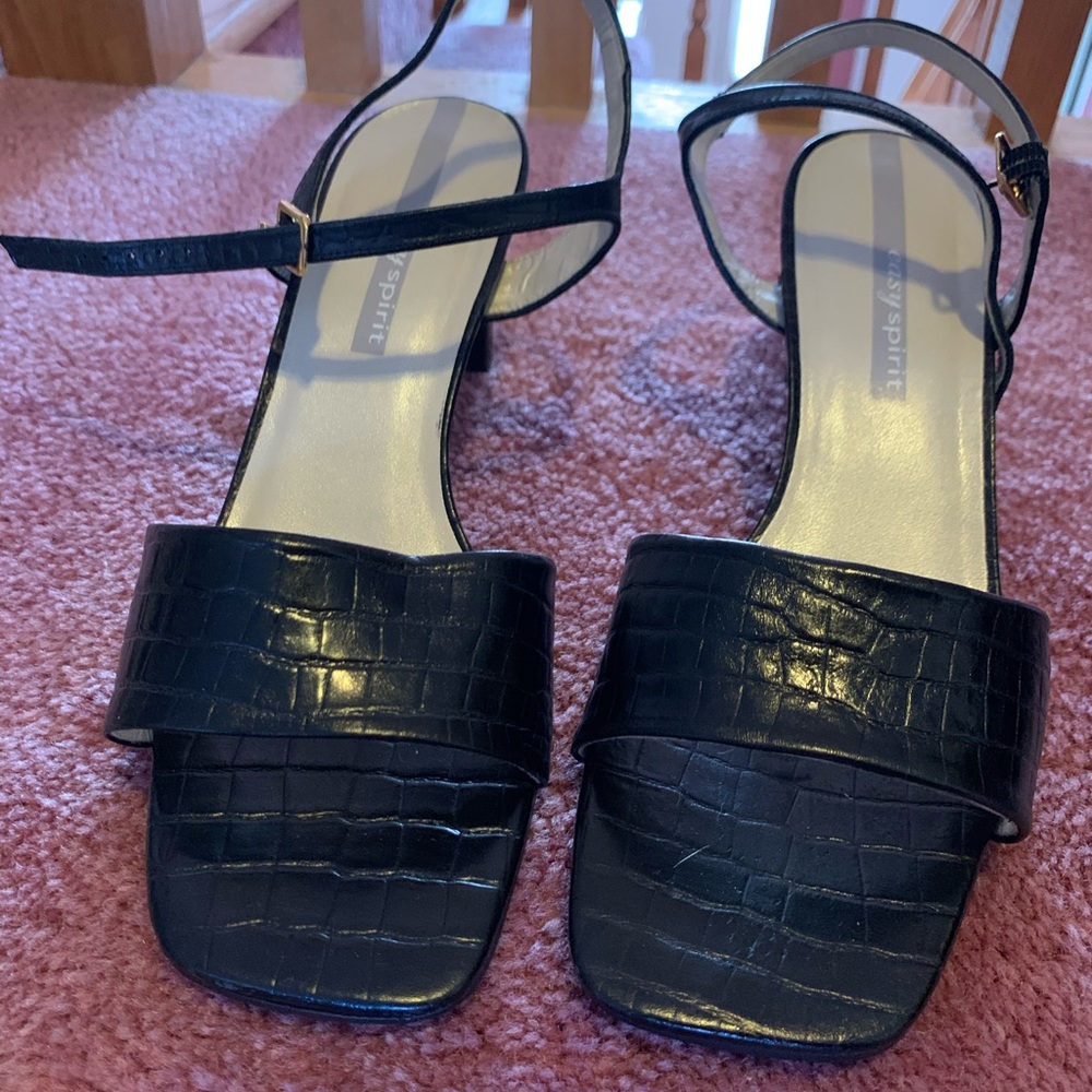 Black Square Heel- brand new!